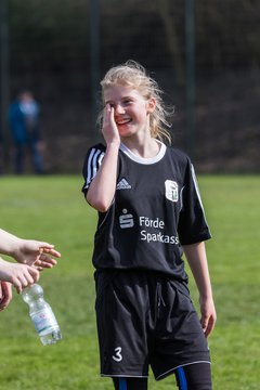 Bild 390 - wBJ SV Henstedt Ulzburg - TSV Sch�nberg : Ergebnis: 5:2
